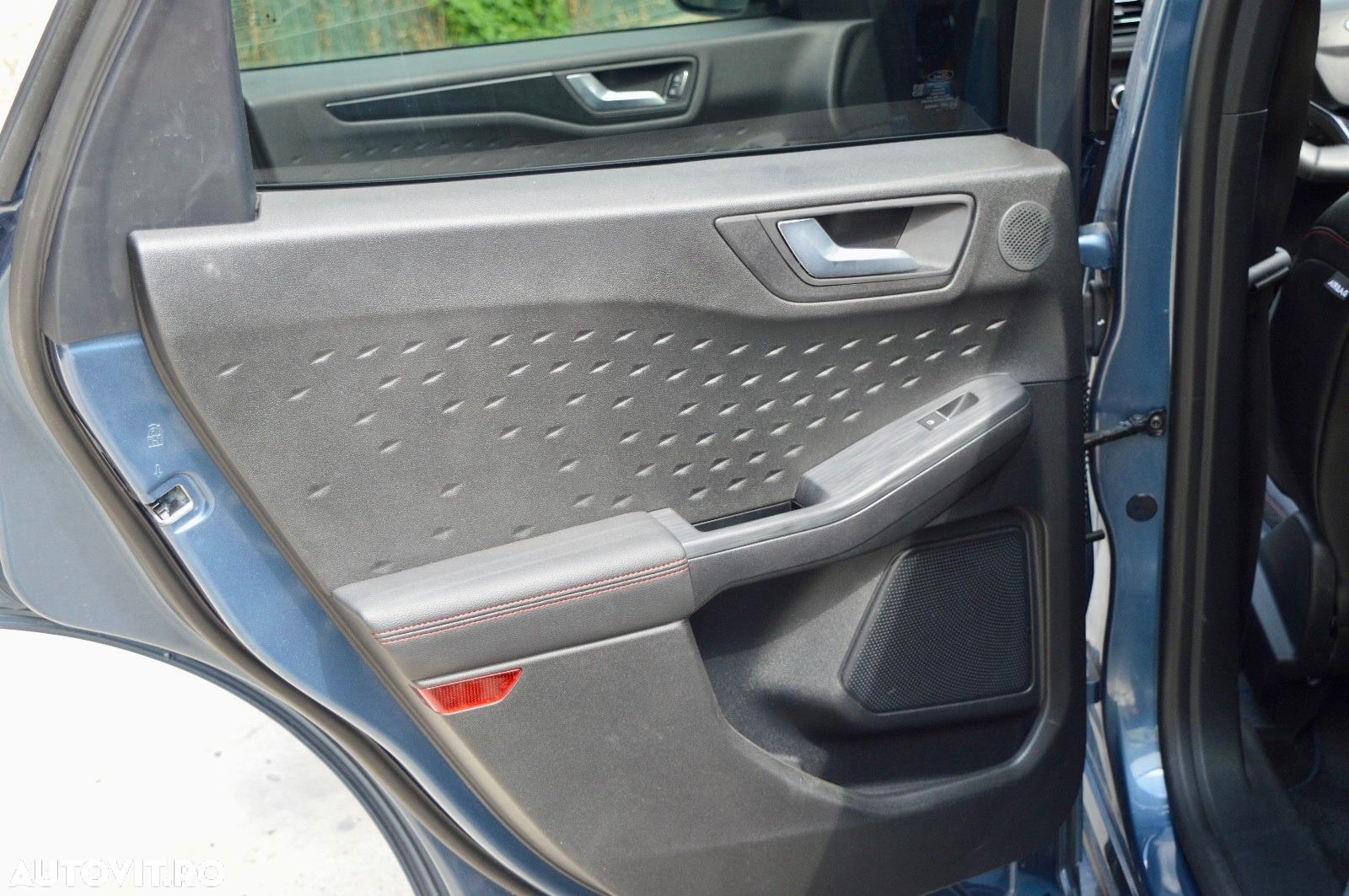 Ford Kuga 2.5 Duratec PHEV ST-LINE X - 23