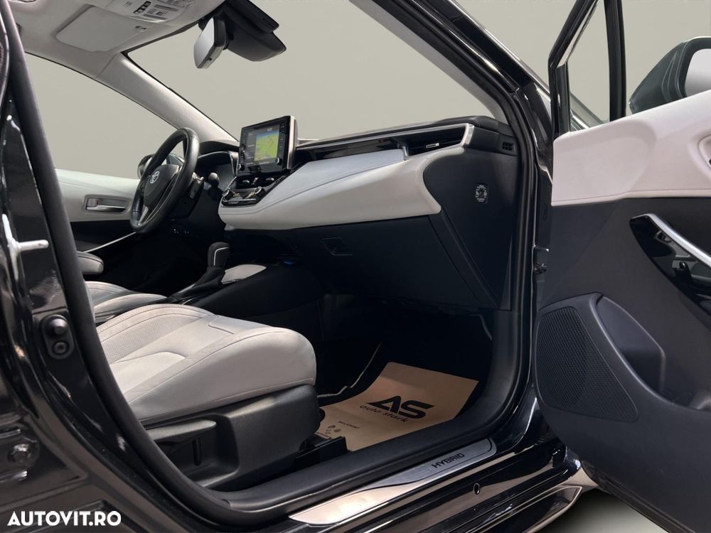 Toyota Corolla 2.0 Lounge - 22