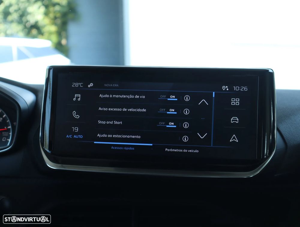 Peugeot 2008 1.2 PureTech Style - 45