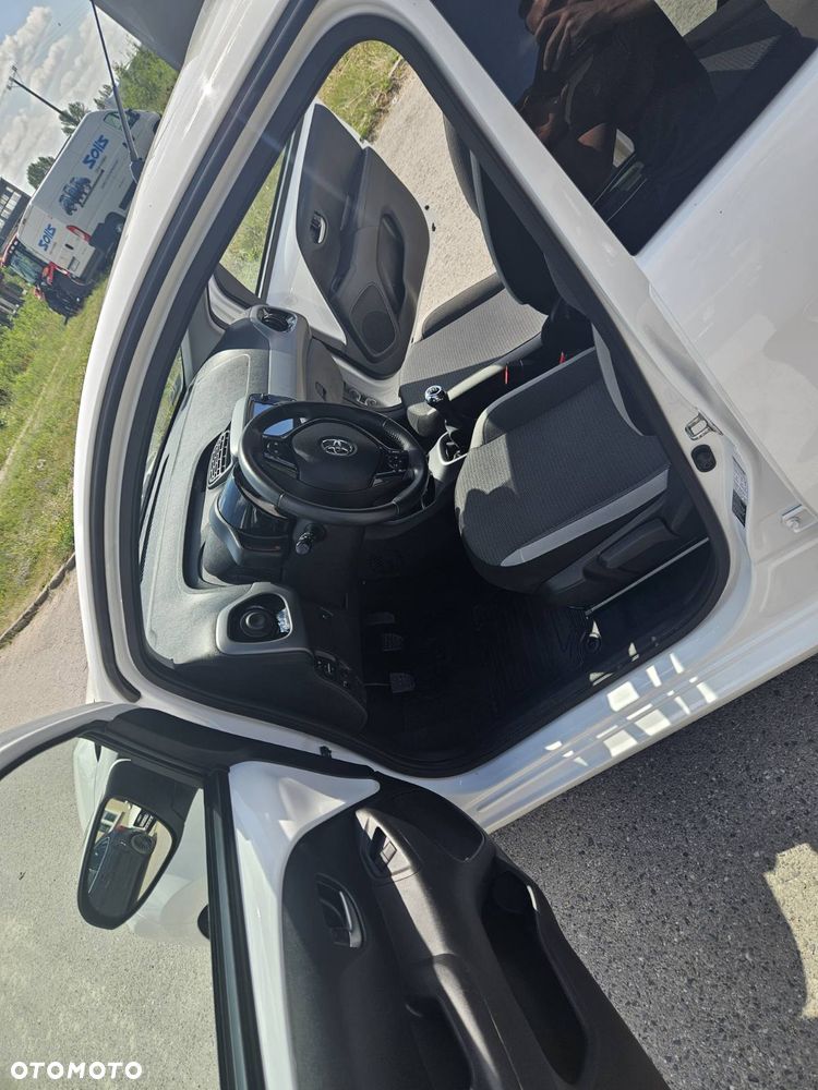 Toyota Aygo 1.0 VVT-i Color Edition - 11