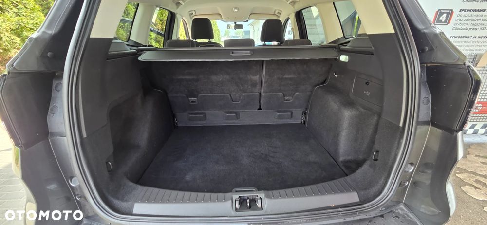 Ford Kuga 1.5 EcoBoost 2x4 Titanium - 31