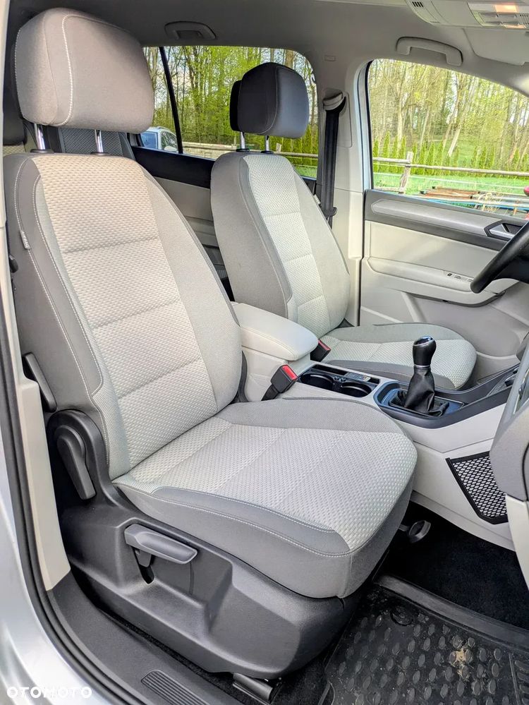 Volkswagen Touran 1.6 TDI SCR (BlueMotion Technology) SOUND - 15