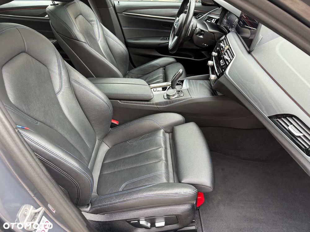 BMW Seria 5 530i xDrive mHEV M Sport sport - 20
