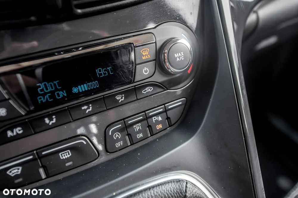 Ford Kuga 2.0 TDCi 4WD Titanium Plus - 33