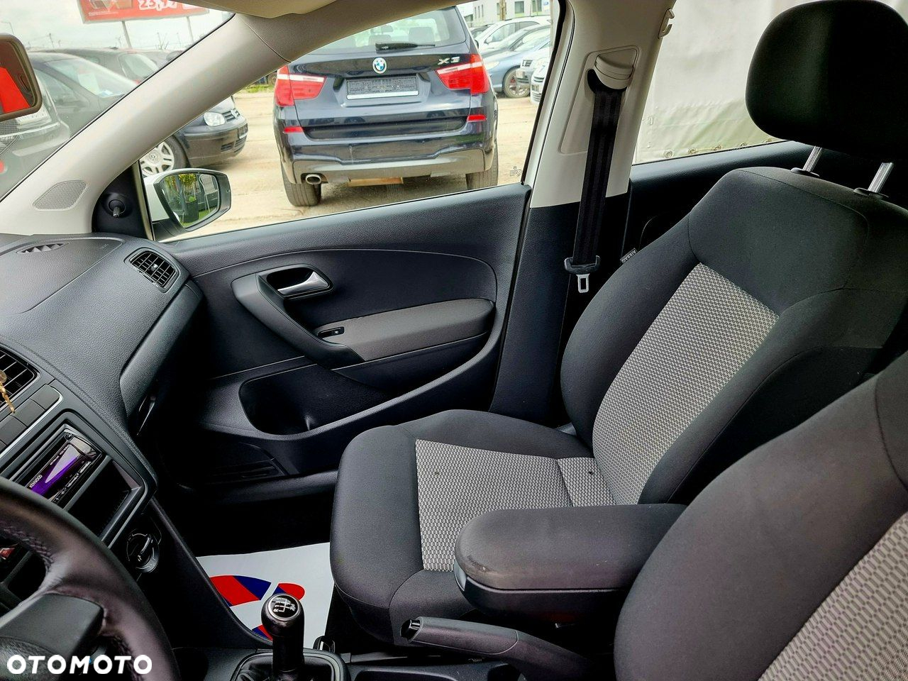 Volkswagen Polo - 11