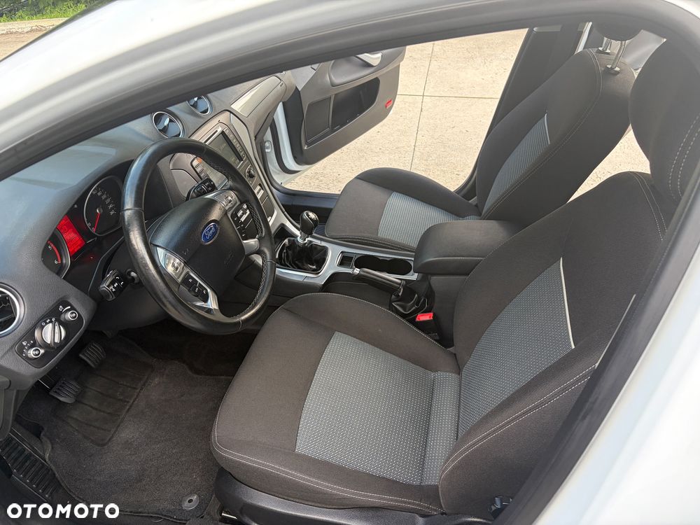 Ford Mondeo 1.6 TDCi Silver X - 20