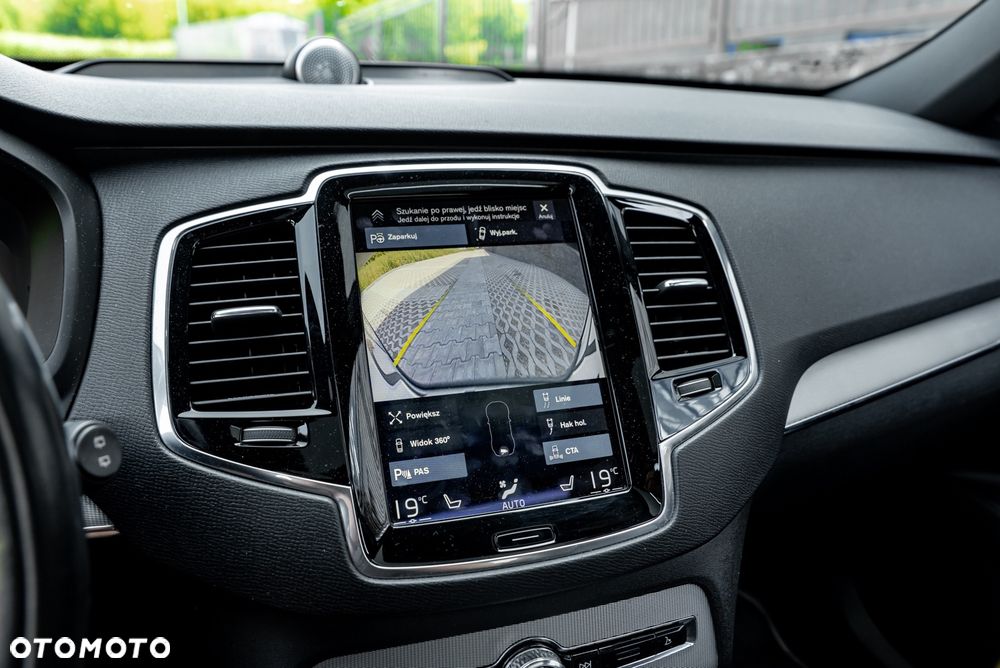 Volvo XC 90 - 38