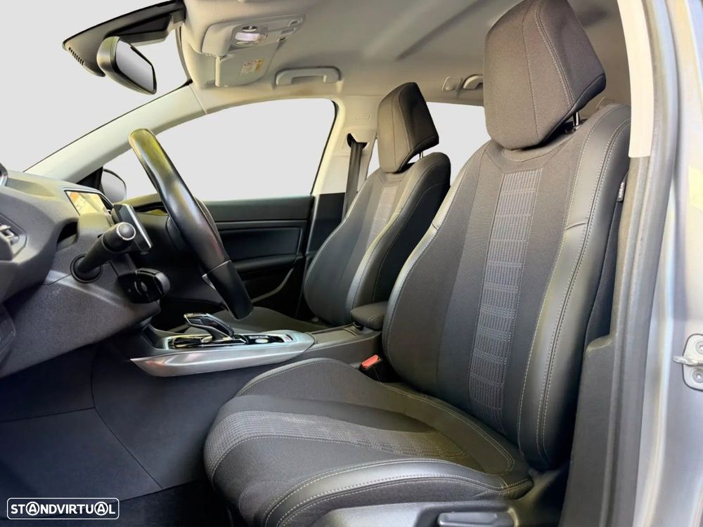 Peugeot 308 SW 1.2 PureTech Allure EAT8 - 12