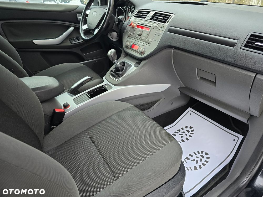 Ford Kuga 2.0 TDCi 2x4 Trend - 18