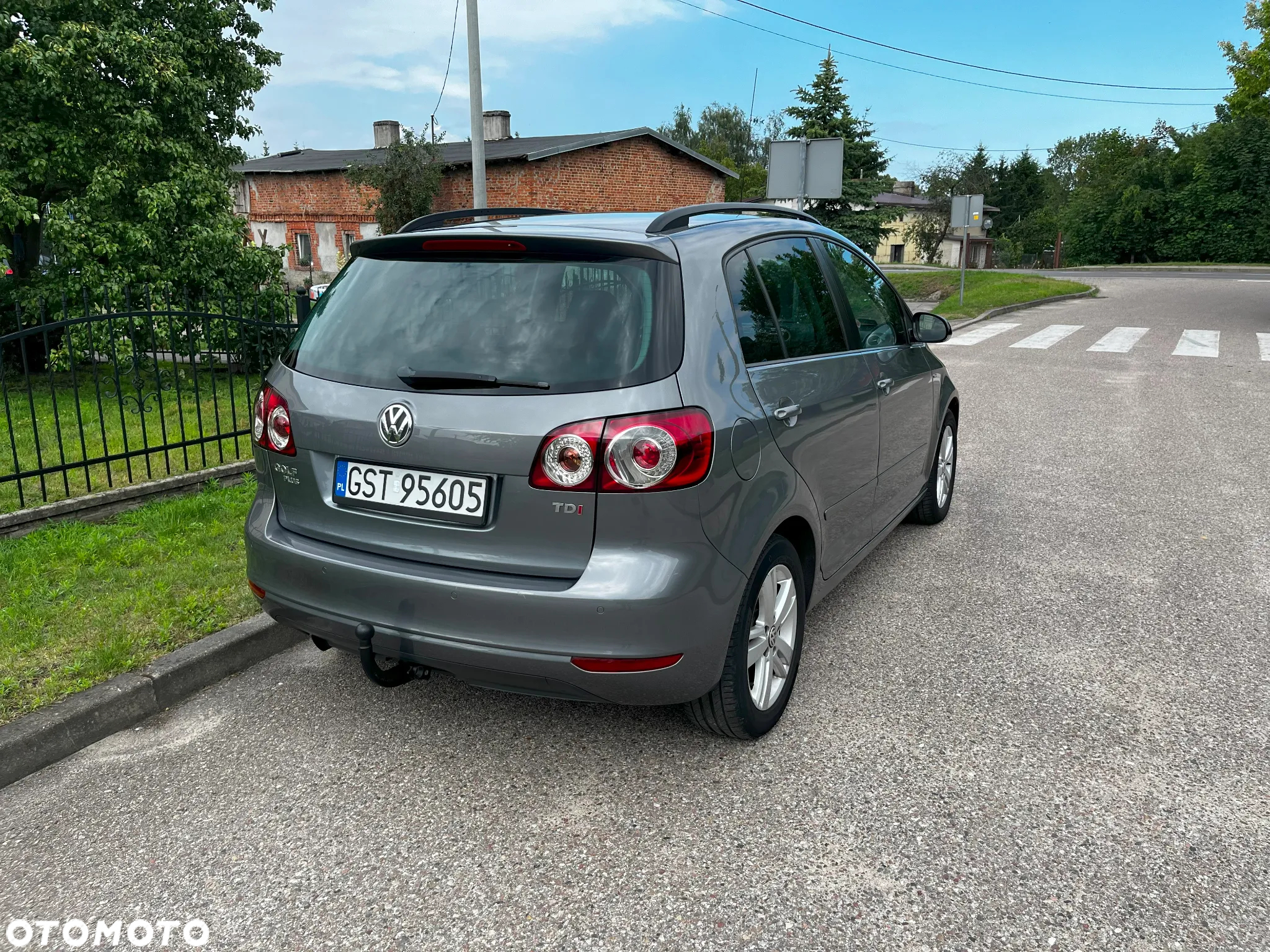 Volkswagen Golf Plus 1.6 TDI DPF MATCH - 4