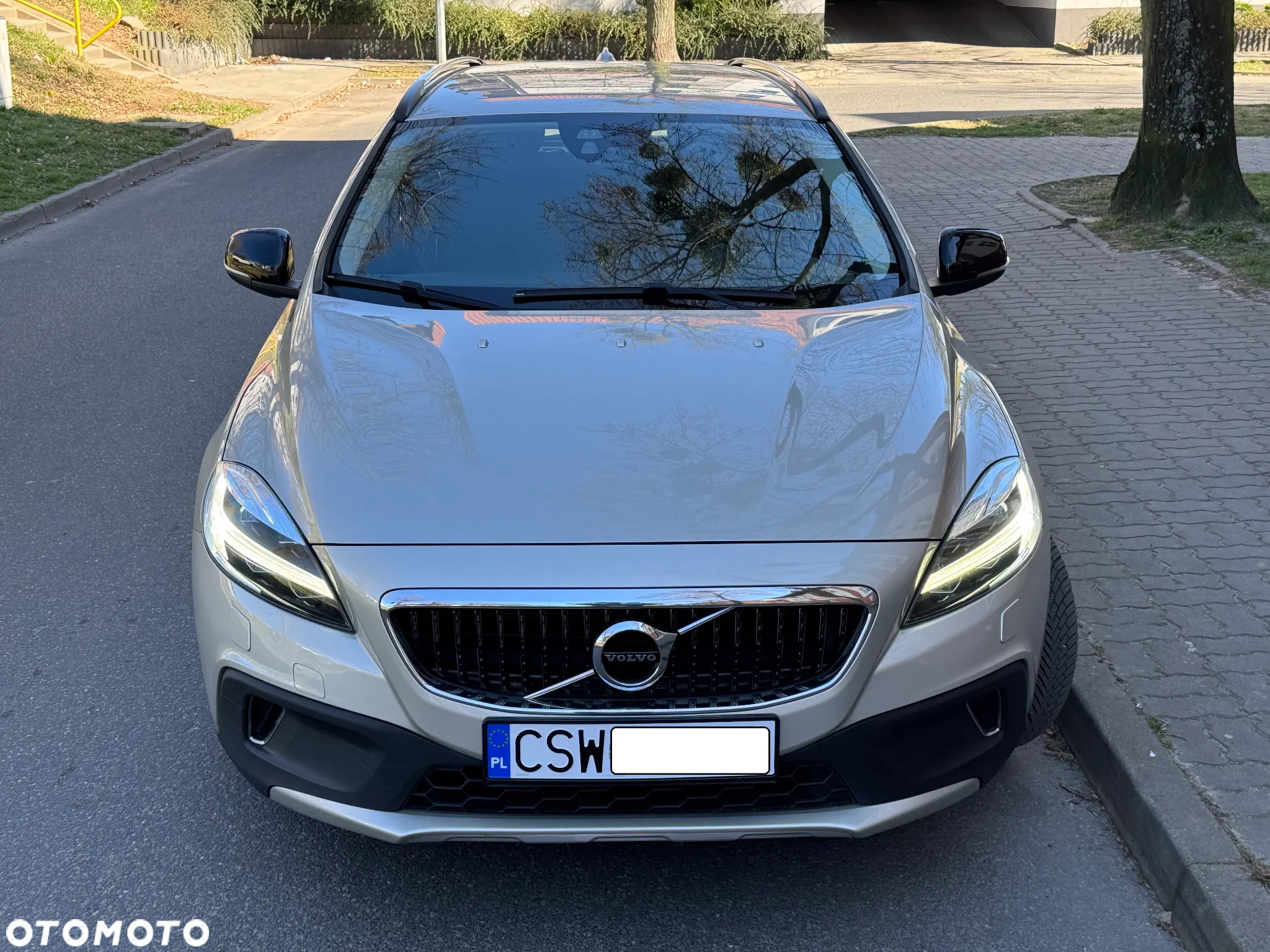 Volvo V40 Cross Country T3 Drive-E Momentum - 27