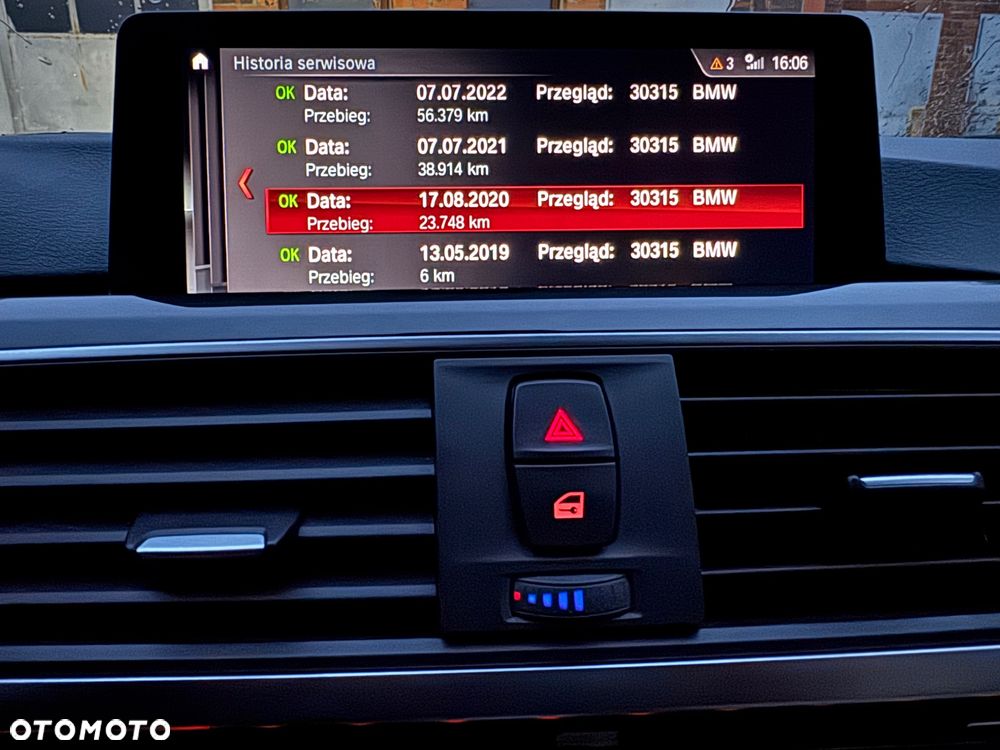 BMW Seria 3 320i Luxury Line - 29