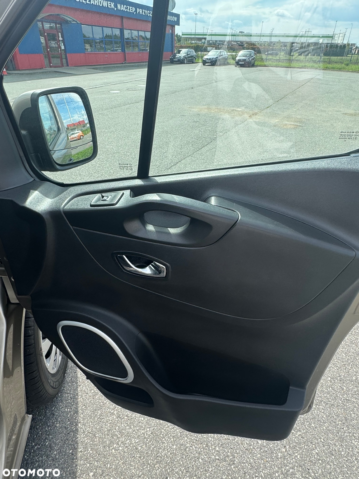 Opel Vivaro - 22