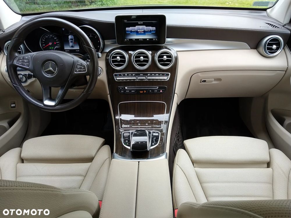 Mercedes-Benz GLC 220 d 4Matic 9G-TRONIC AMG Line - 5