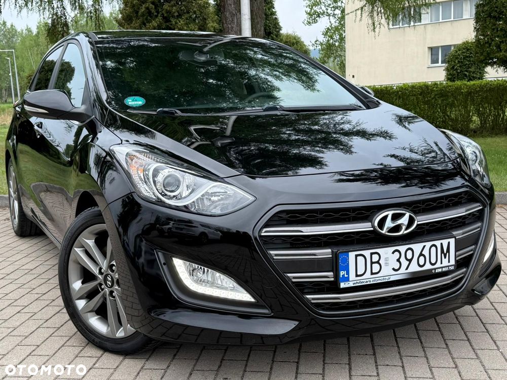 Hyundai i30 blue 1.6 GDI Passion - 1
