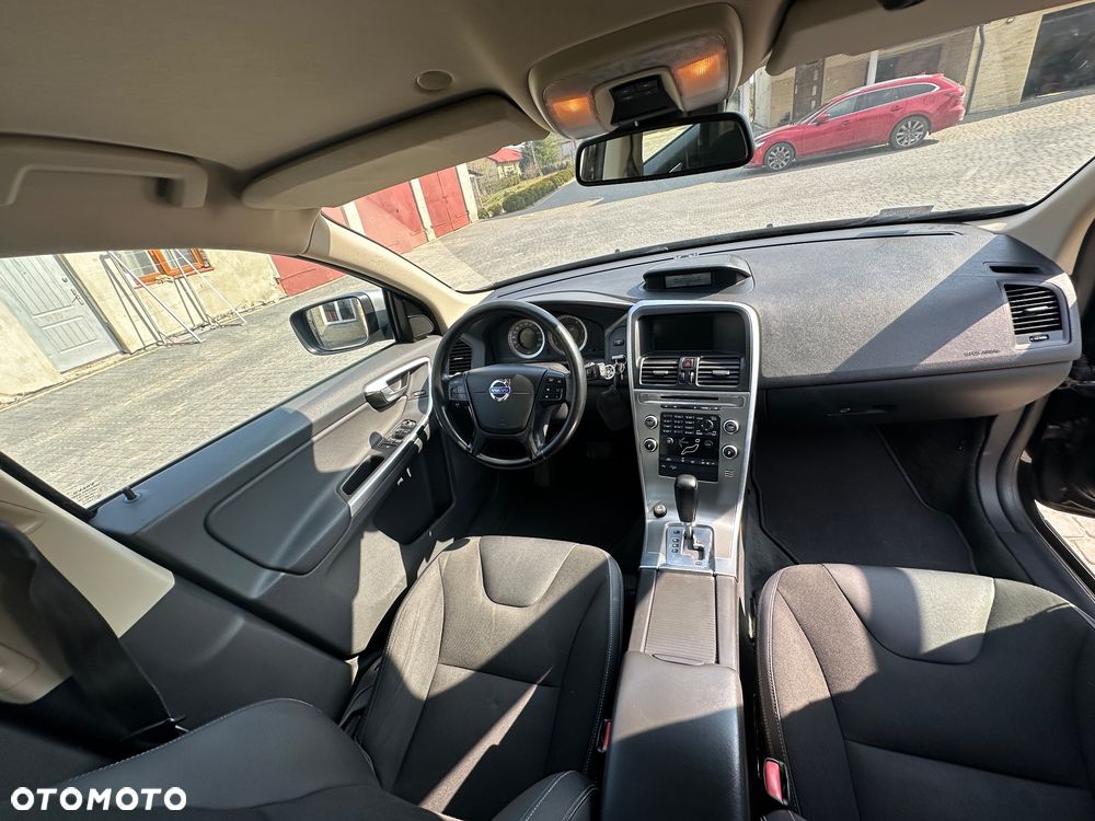 Volvo XC 60 D5 AWD Summum - 16