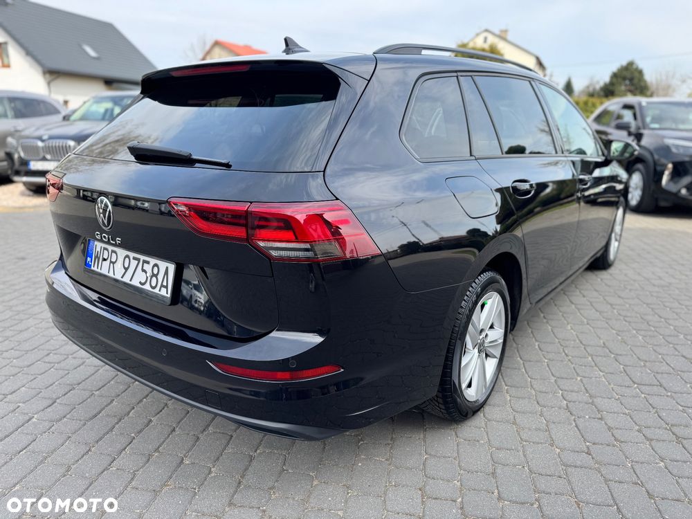 Volkswagen Golf Variant - 10