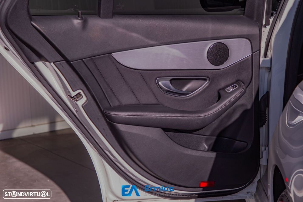 Mercedes-Benz C 220 d AMG Line - 37