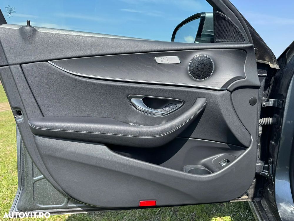 Mercedes-Benz E 220 d 9G-TRONIC - 10