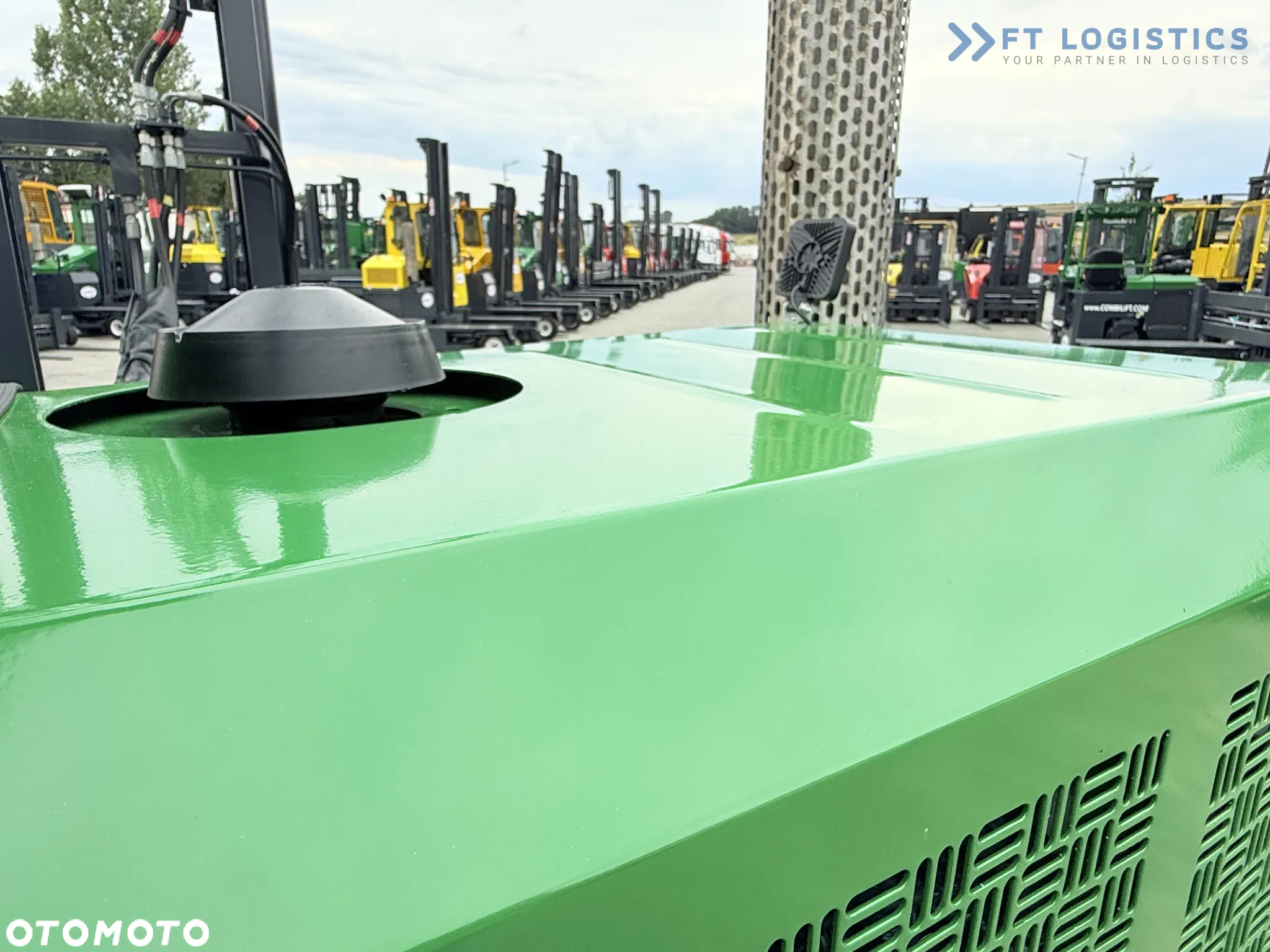 Combilift C3000 / DIESEL / DUPLEX - 4000MM / SZEROKI POZYCJONER WIDEŁ 2700MM / PEŁNA OGRZEWANA KABINA / JEDYNIE 6905H/ STAN - JAK NOWY! - 38