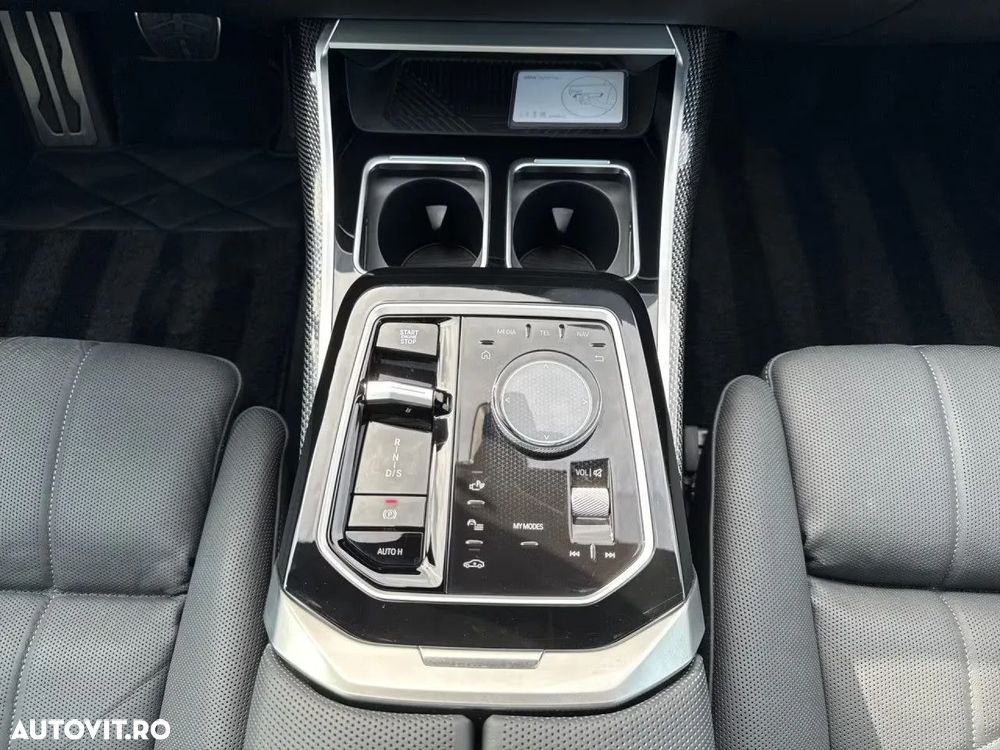 BMW Seria 7 740d xDrive MHEV - 6