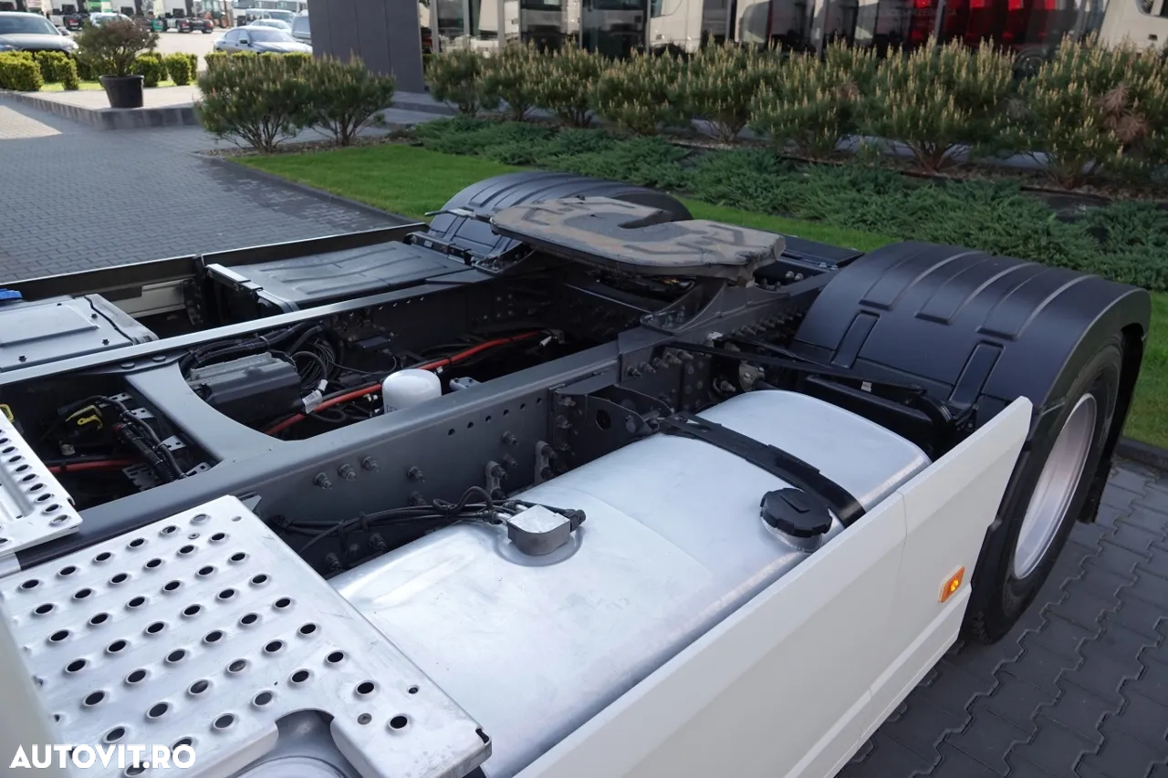 Volvo FH 500 / I-PARK COOL / PNEURI 100% / DUPĂ CONTRACTUL DE SERVICE / IMPORTAT - 12