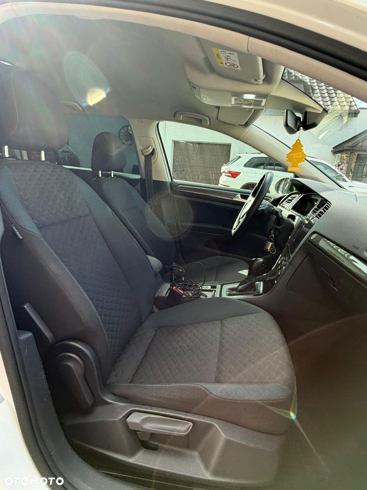 Volkswagen Golf 2.0 TDI SCR DSG IQ.DRIVE - 23