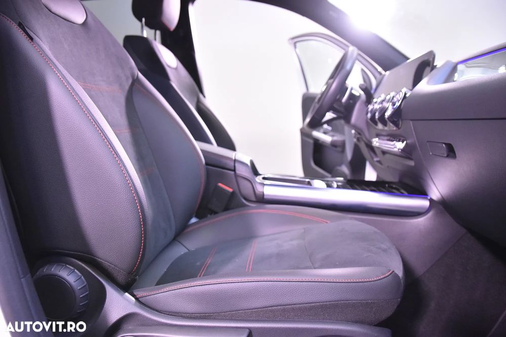 Mercedes-Benz GLA - 11