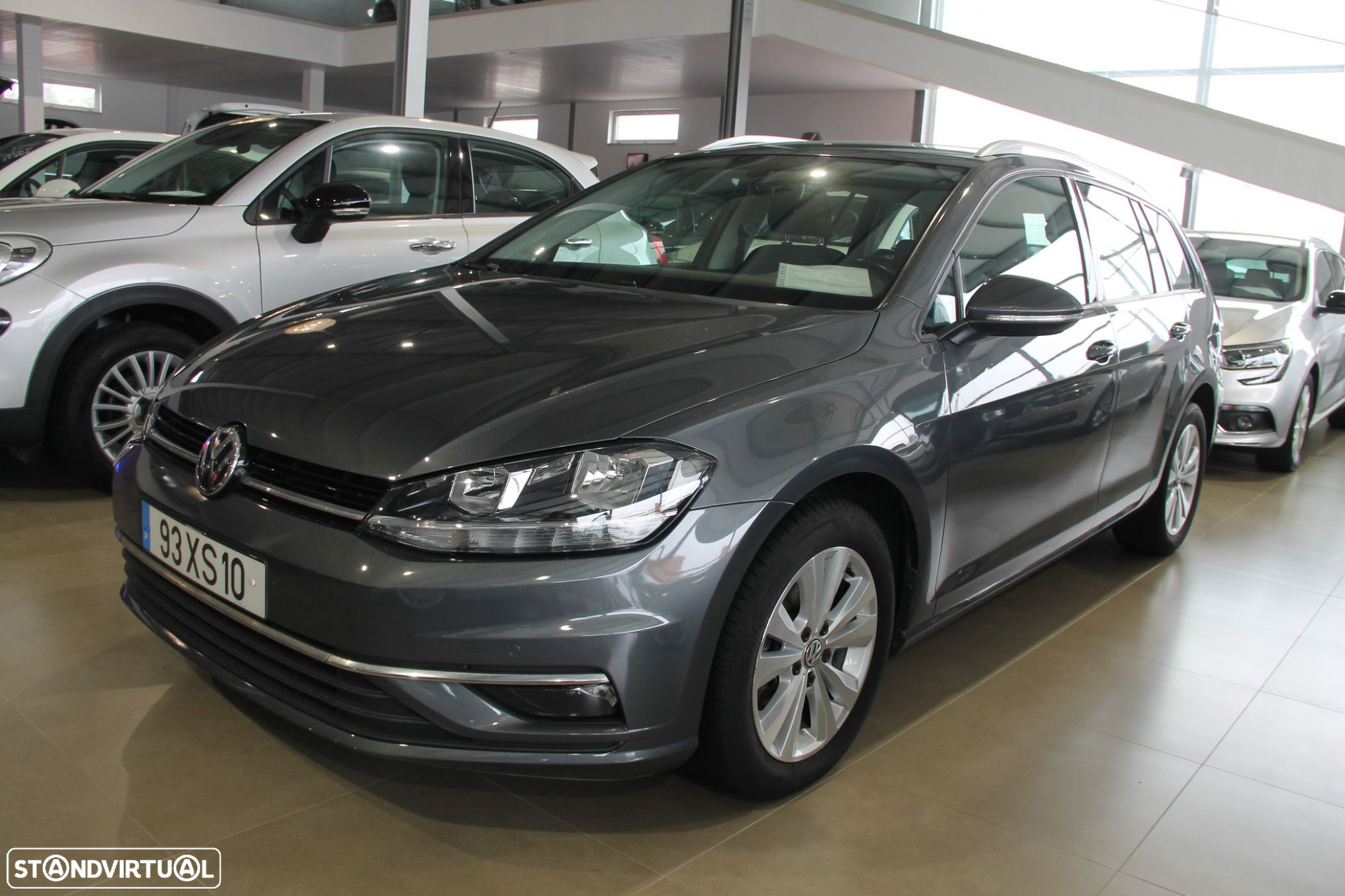 VW Golf 1.6 TDI Confortline - 5