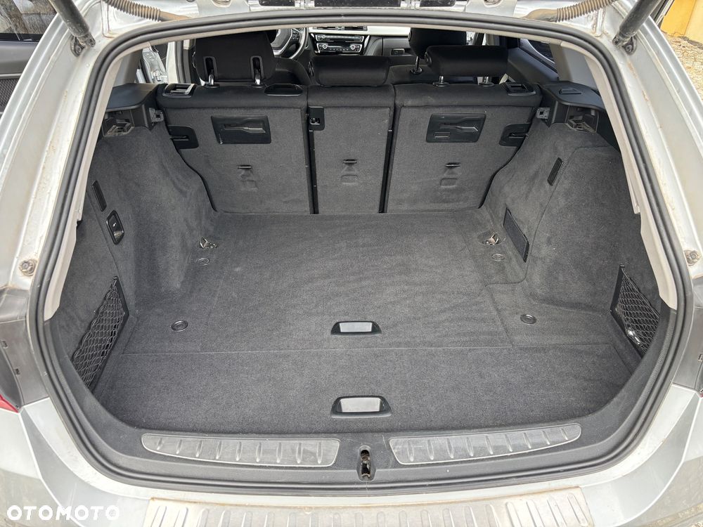BMW Seria 3 318d - 11