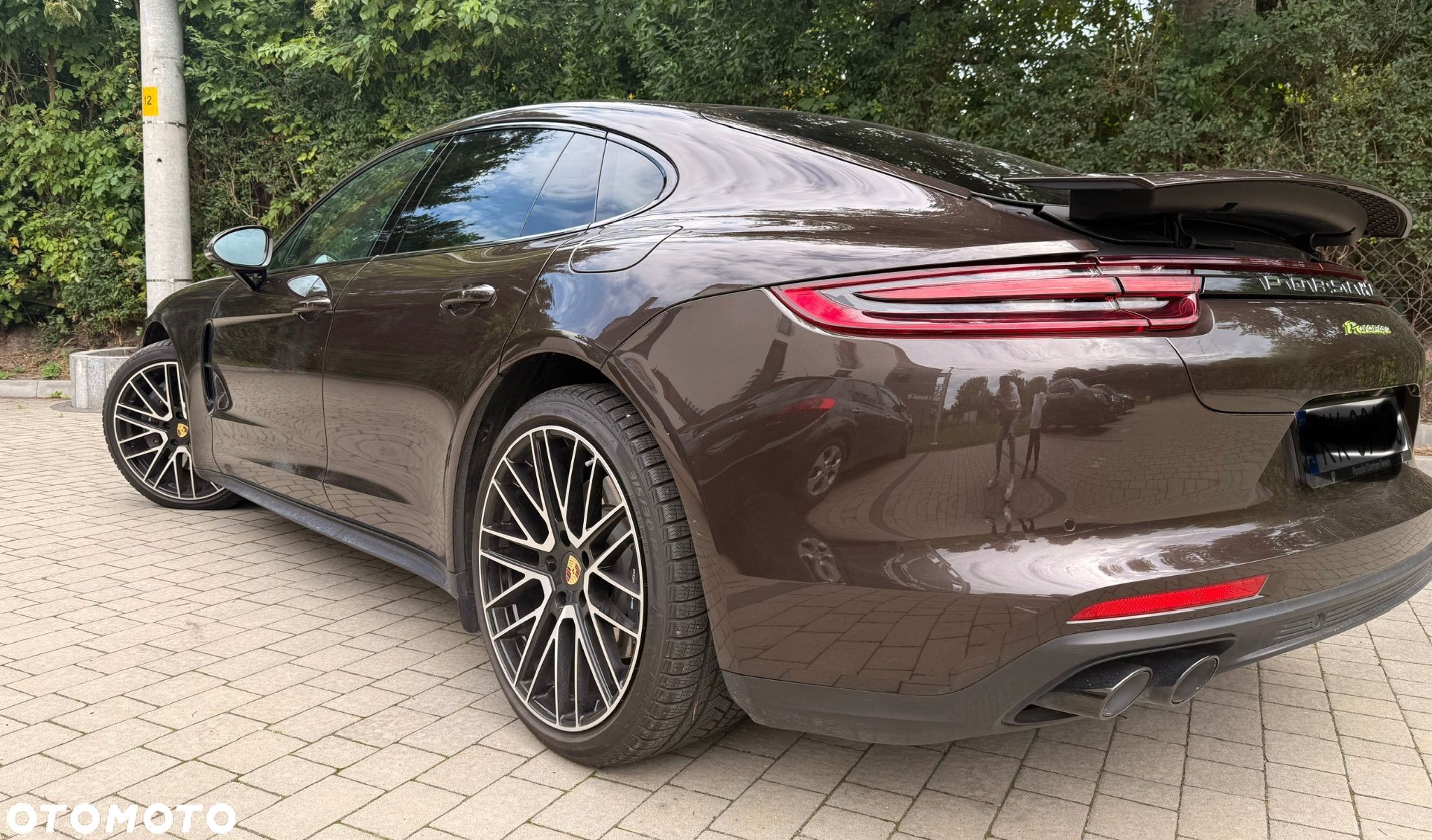 Porsche Panamera 4 Platinum Edition - 1