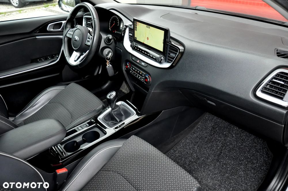 Kia XCeed 1.6 CRDi EDITION 7 - 32