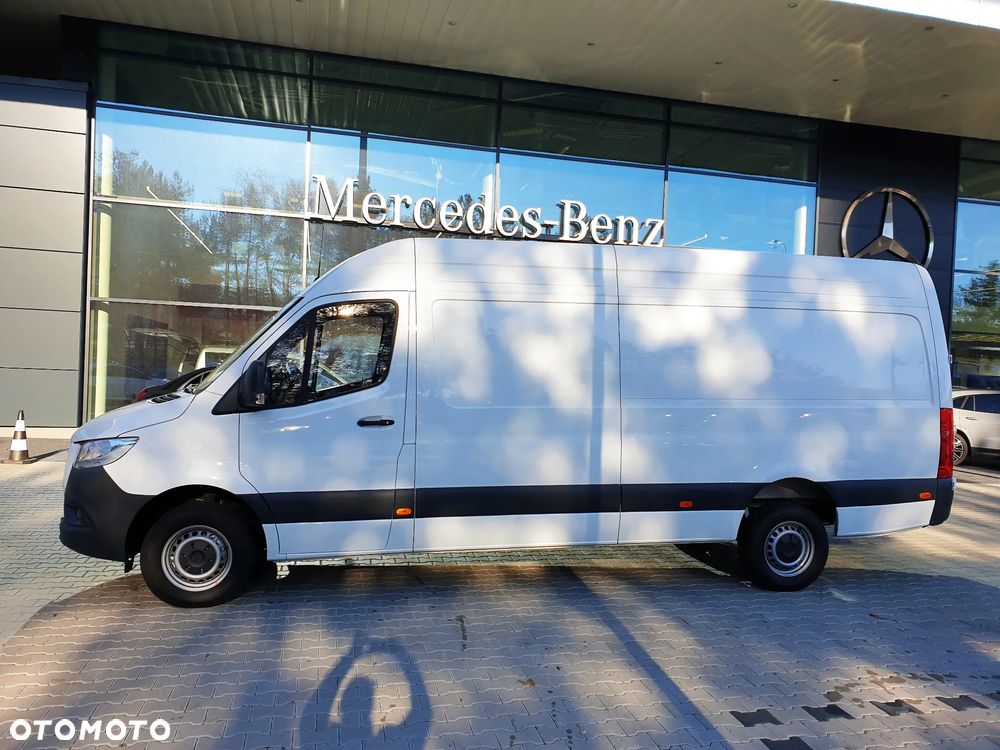 Mercedes-Benz SPRINTER - 4