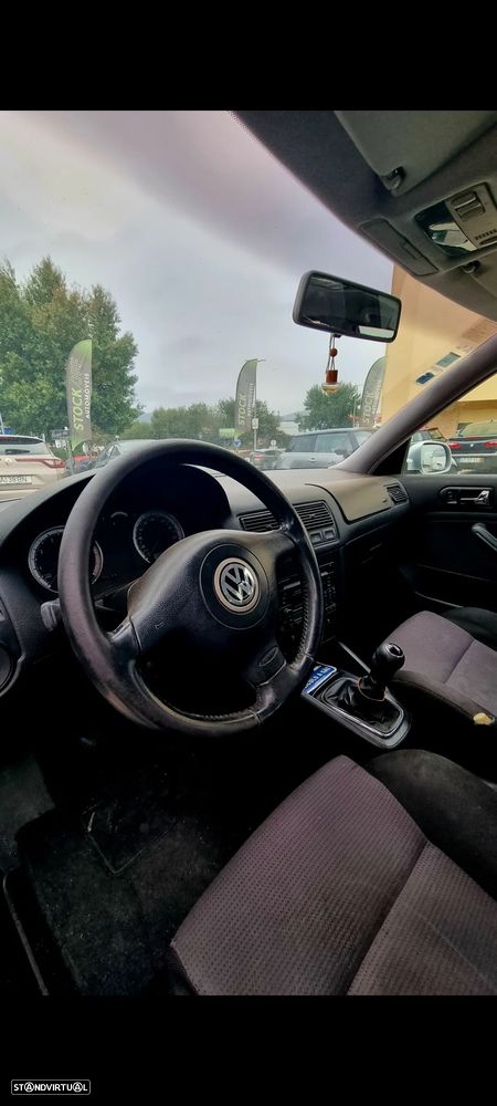 VW Golf - 13