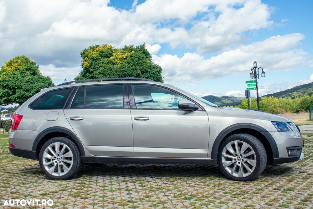 Skoda Octavia Combi 2.0 TDI 4x4 DSG Scout - 5