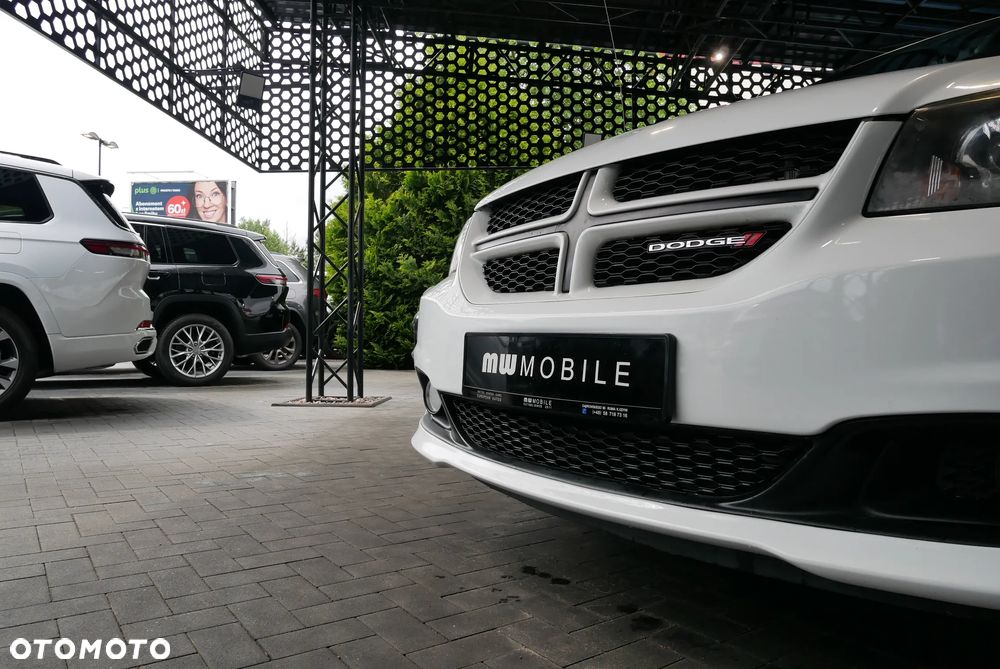 Dodge Grand Caravan - 31