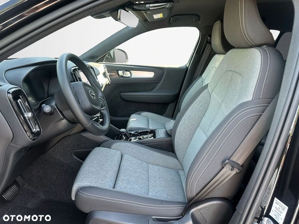 Volvo XC 40 B3 B DKG Plus Black Edition - 6