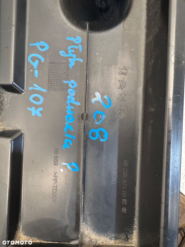 PG-107 PŁYTA PODWOZIA PRAWA PEUGEOT 208/ CORSA F - 3