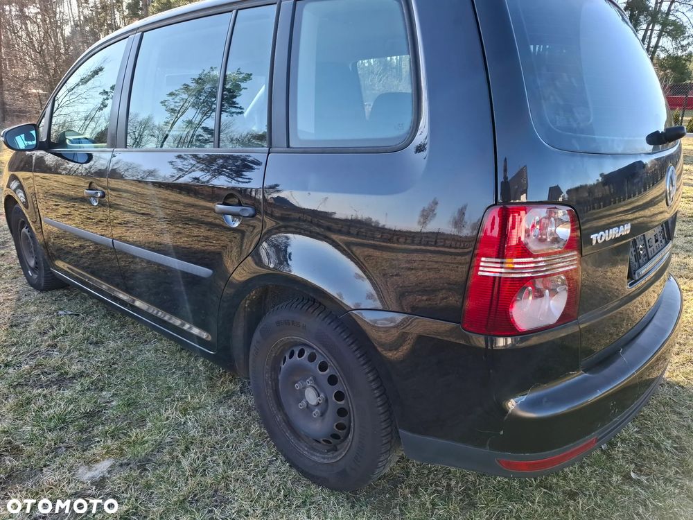 Volkswagen Touran - 7