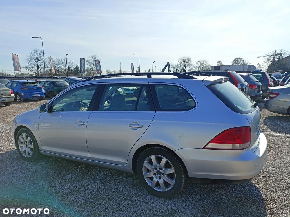 Volkswagen Golf - 3
