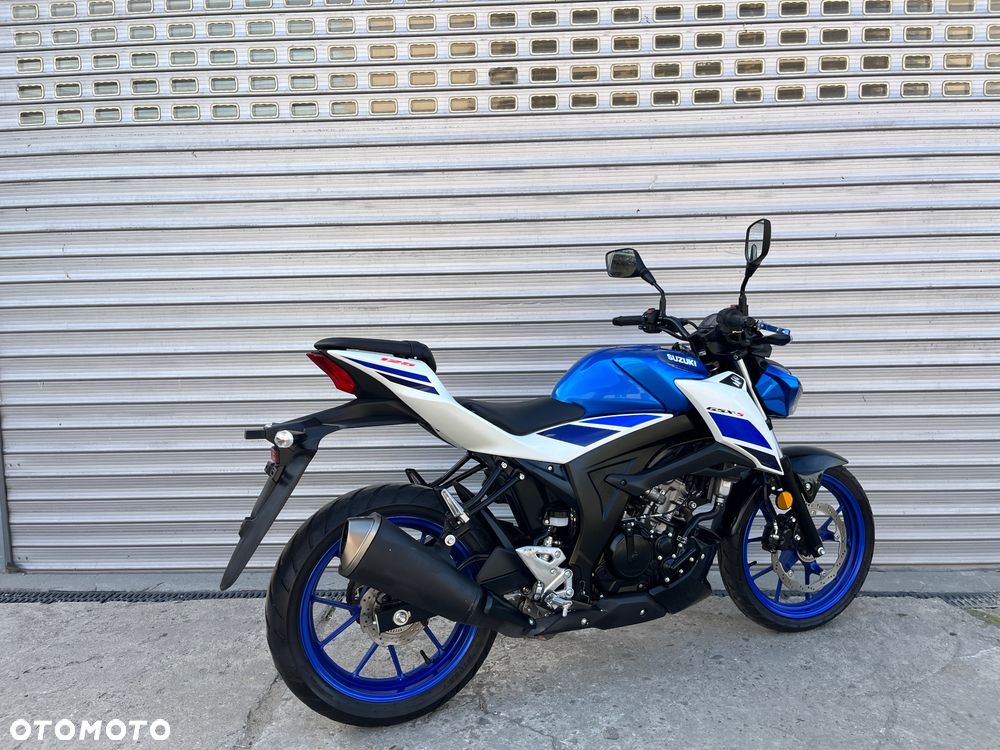 Suzuki GSX - 36