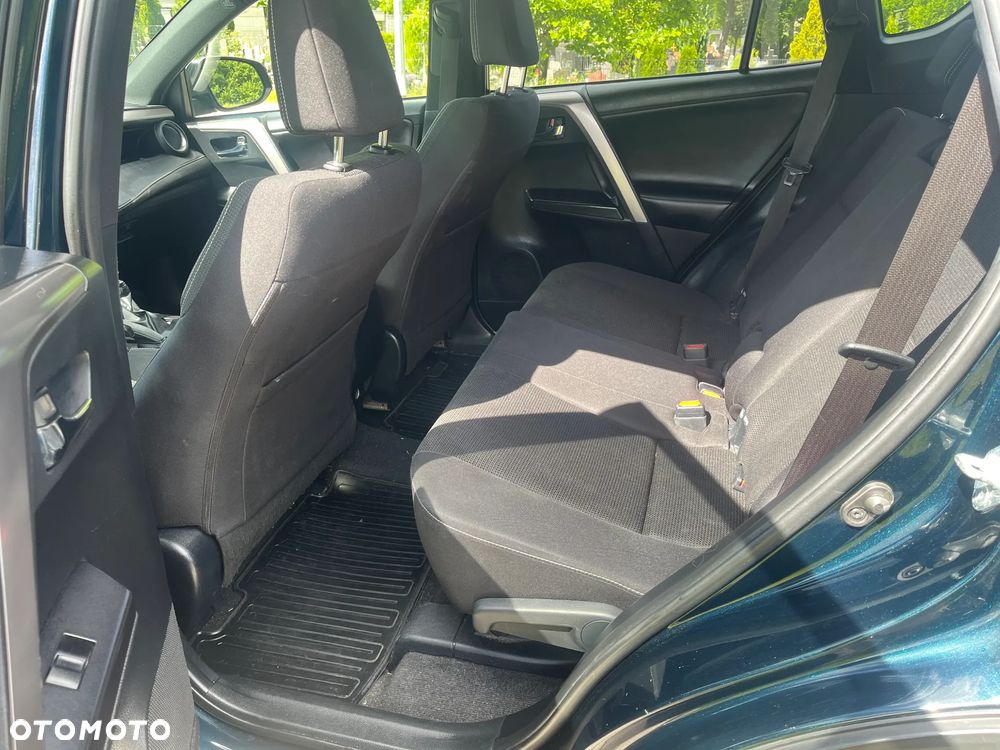 Toyota RAV4 2.0 D-4D Premium 4x2 - 8