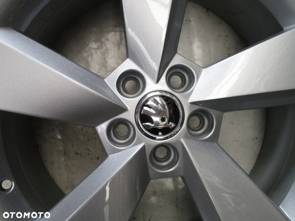 FELGI ALUMINIOWE 17 SKODA FABIA II FABIA III ET46 - 7