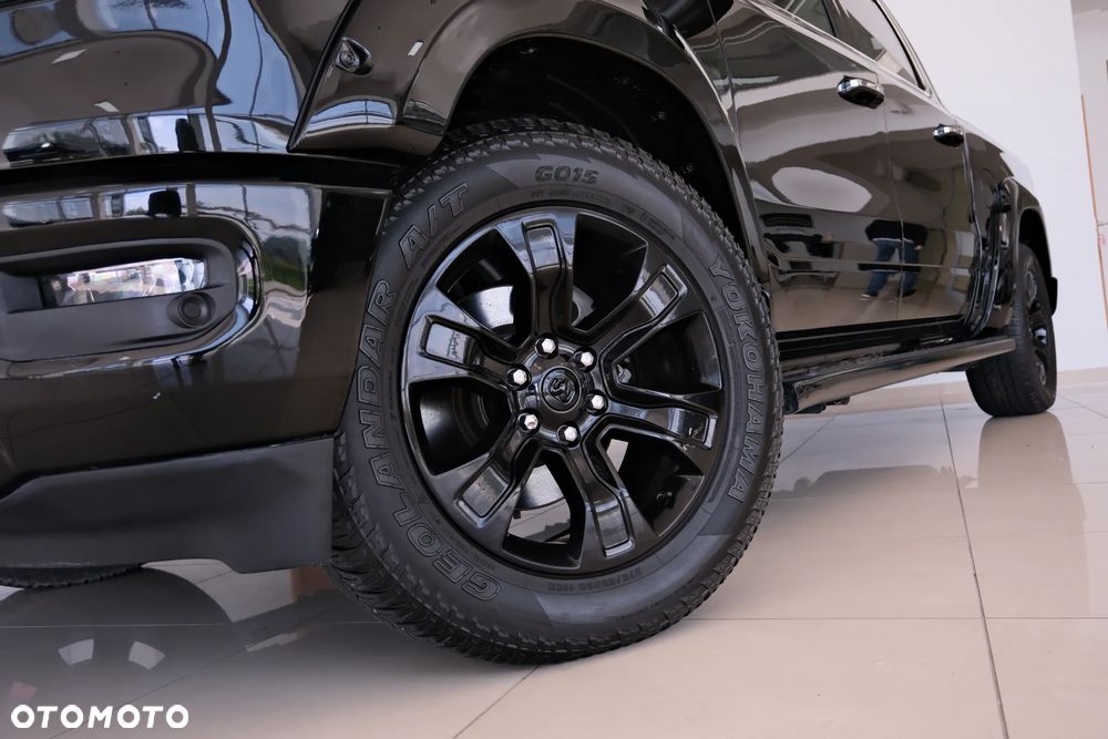 RAM 1500 Crew Cab Longhorn - 9