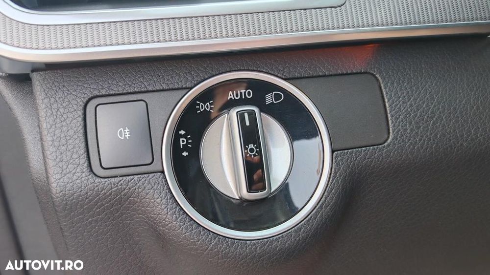 Mercedes-Benz E 220 CDI DPF BlueEFFICIENCY 7G-TRONIC Avantgarde - 23