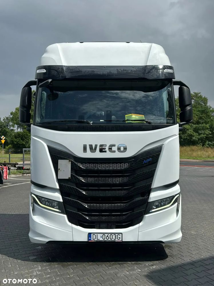 Iveco S-WAY 450 - 7