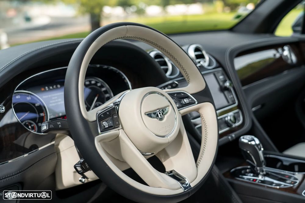 Bentley Bentayga V8 - 14