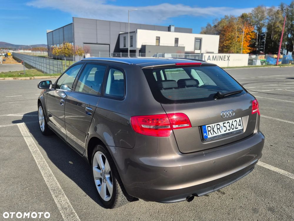 Audi A3 Sportback 2011 photo 4