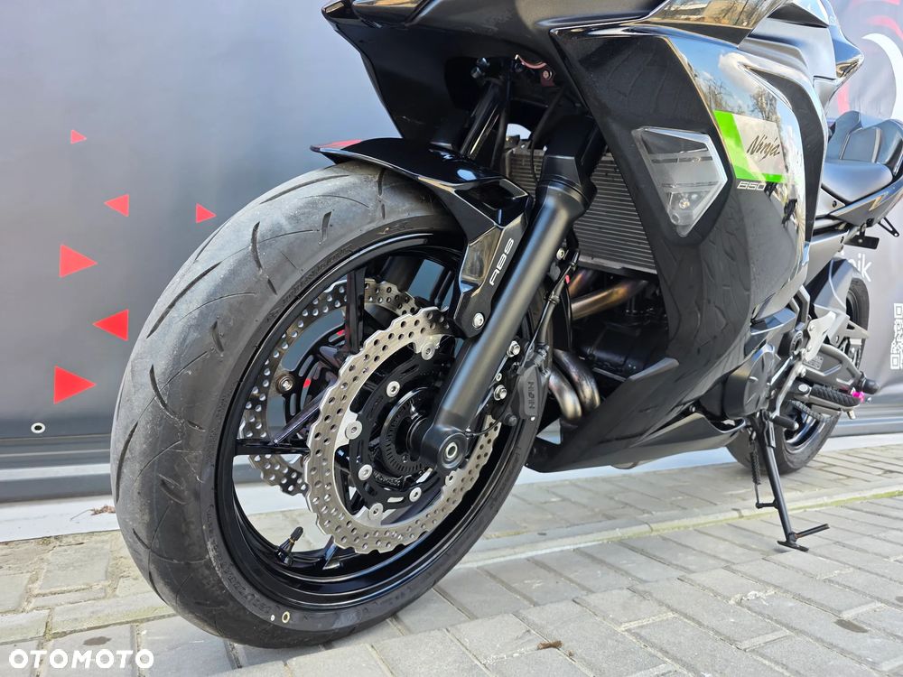 Kawasaki Ninja - 12
