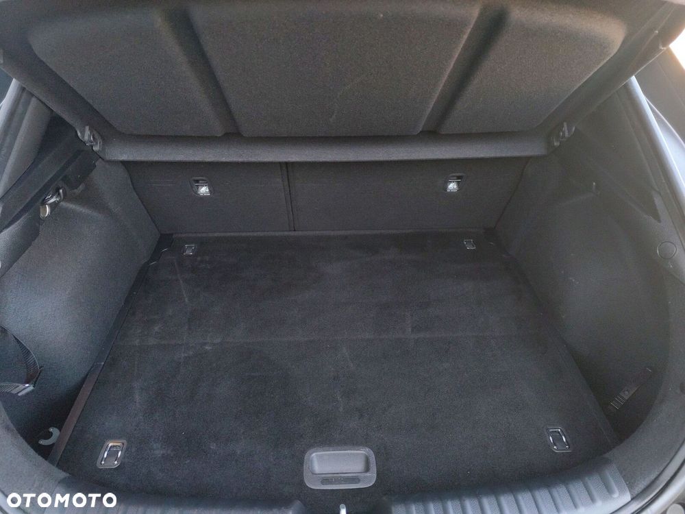 Kia XCeed 1.5 T-GDI M DCT - 32